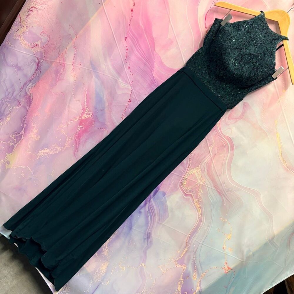 Morgan & Co 9 Forest Green Flowy Formal Gown Long Dress Lace Up Back Lace Sequin - Picture 2 of 13
